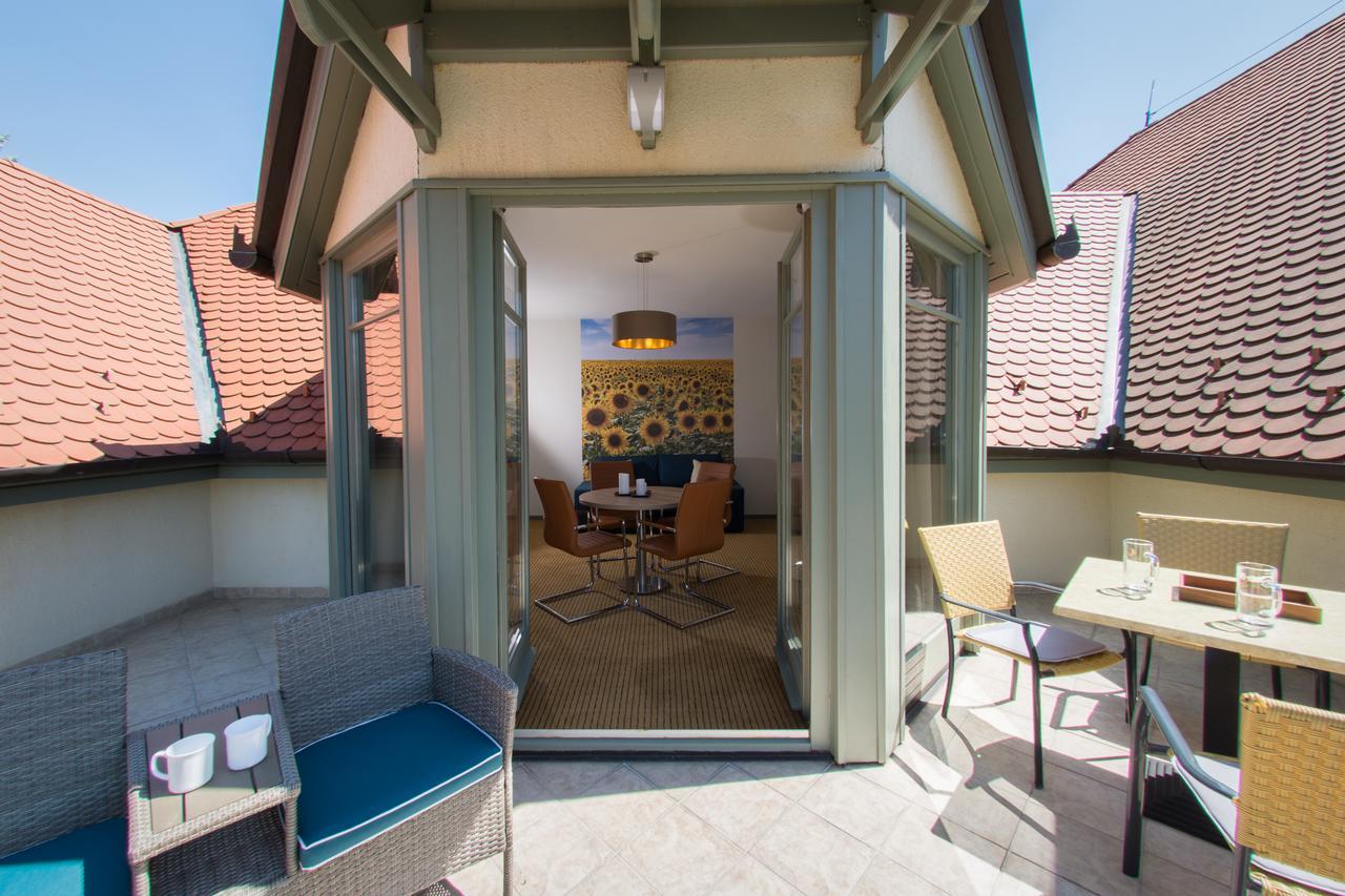 Villa Oliva Boutique Rooms Zamárdi Eksteriør bilde