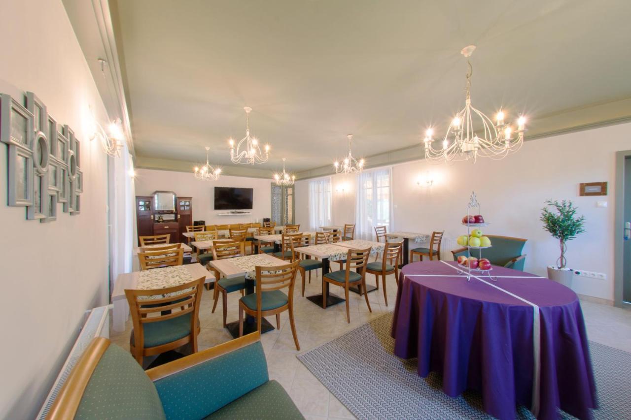 Villa Oliva Boutique Rooms Zamárdi Eksteriør bilde